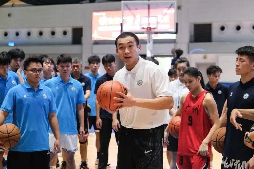为什么智能穿戴设备对篮球运动员发展重要_1